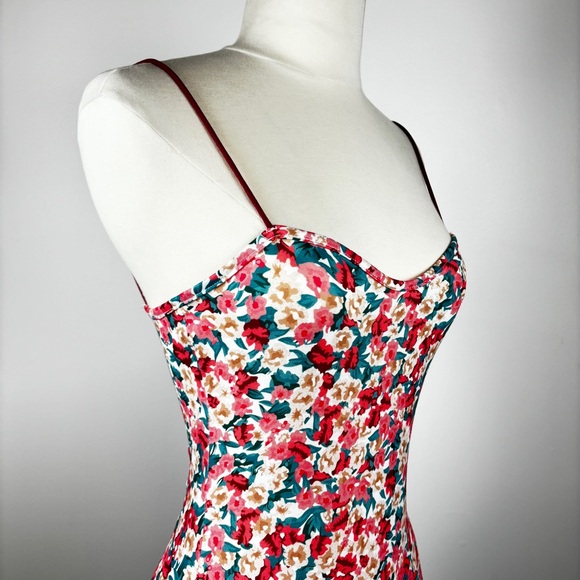 Floral Cottagecore Bodysuit - Picture 3 of 3